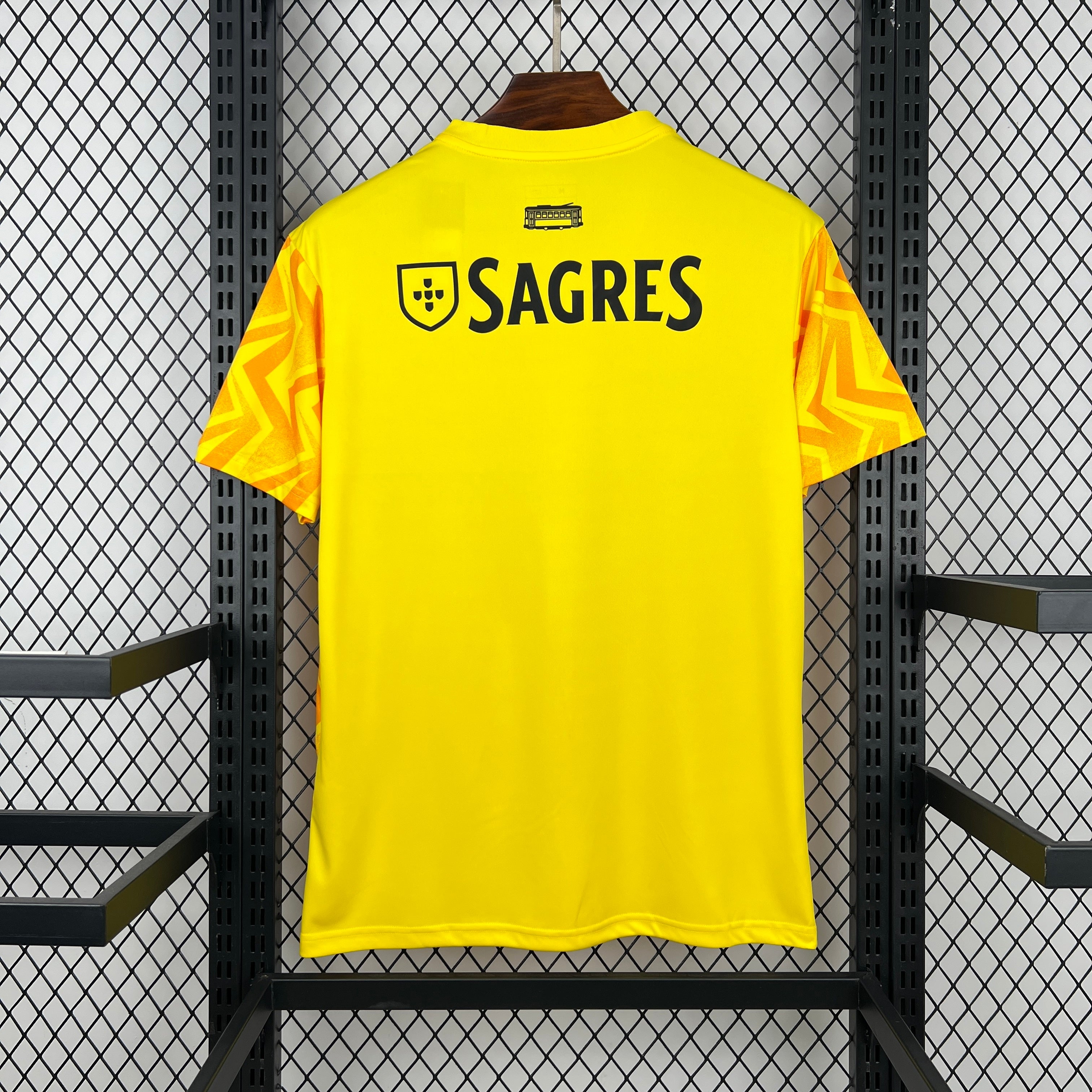 Benfica maillot foot extérieur 2026 2027