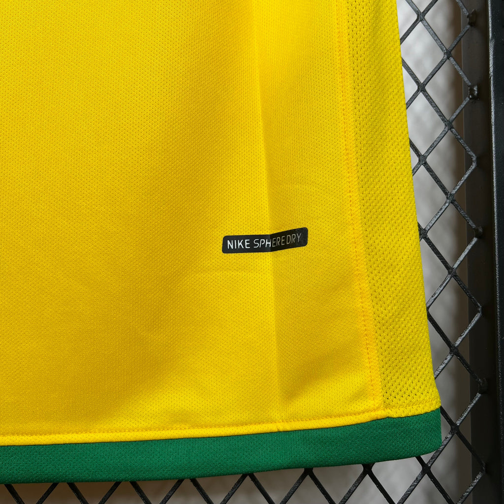 Brésil maillot foot rétro 2006