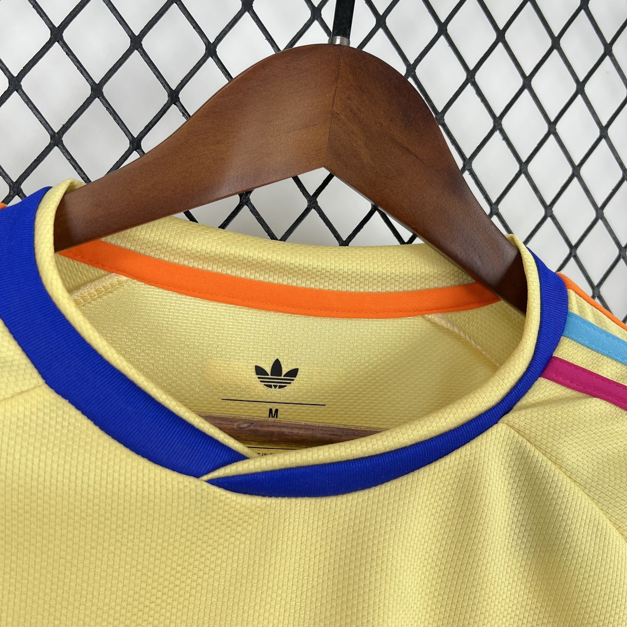 Curacao maillot foot 2026 2027 Coupe Du Monde
