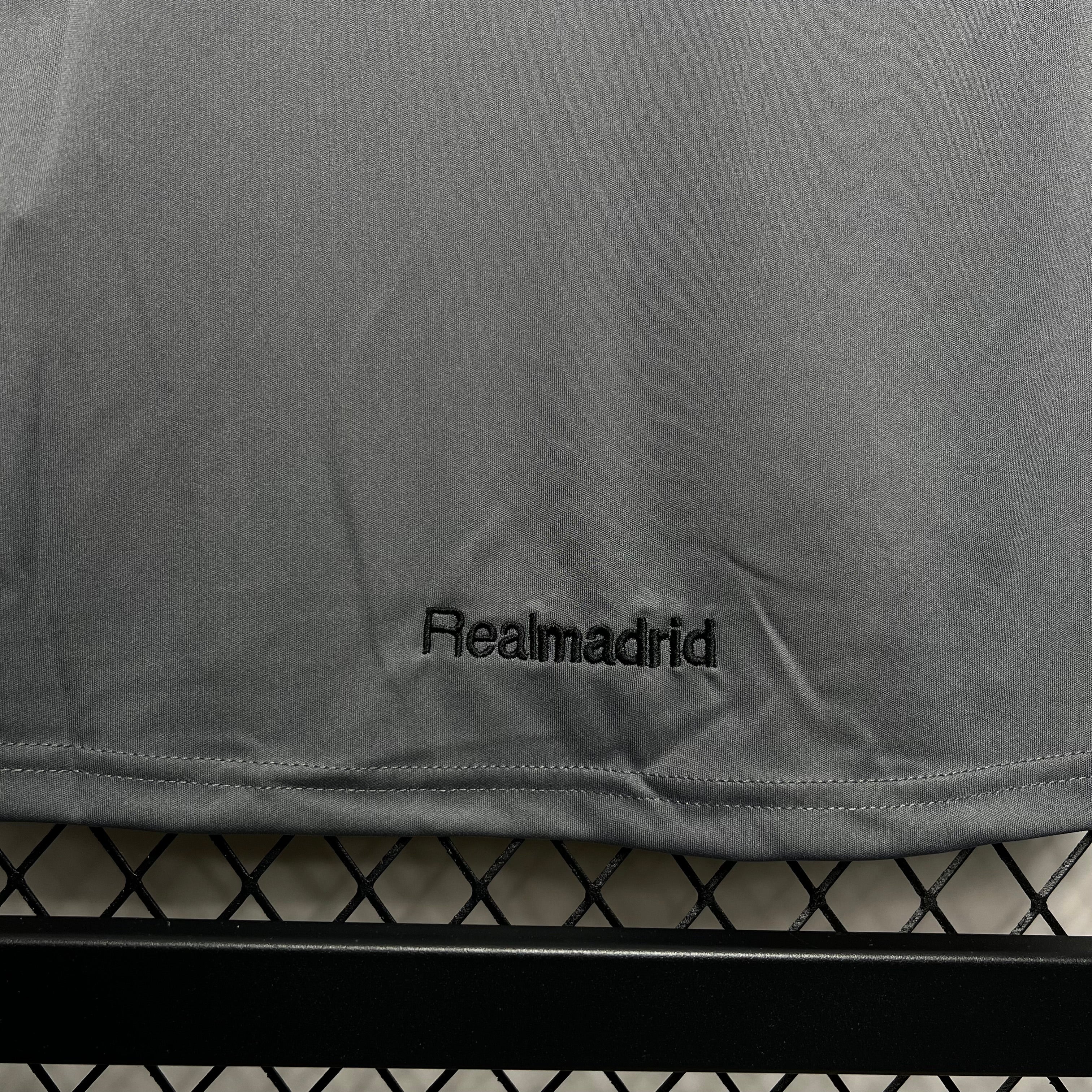 Real Madrid maillot foot rétro 2005 2006