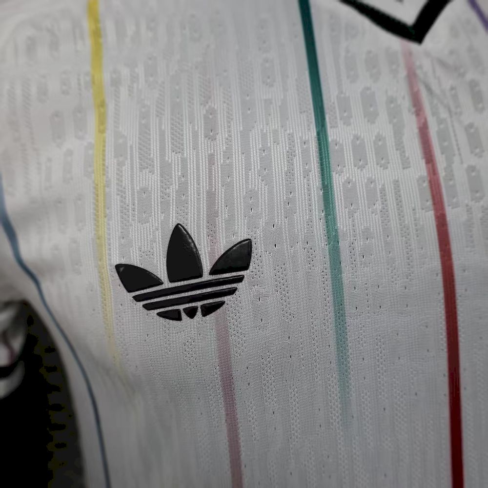 Japon maillot foot 2025 2026