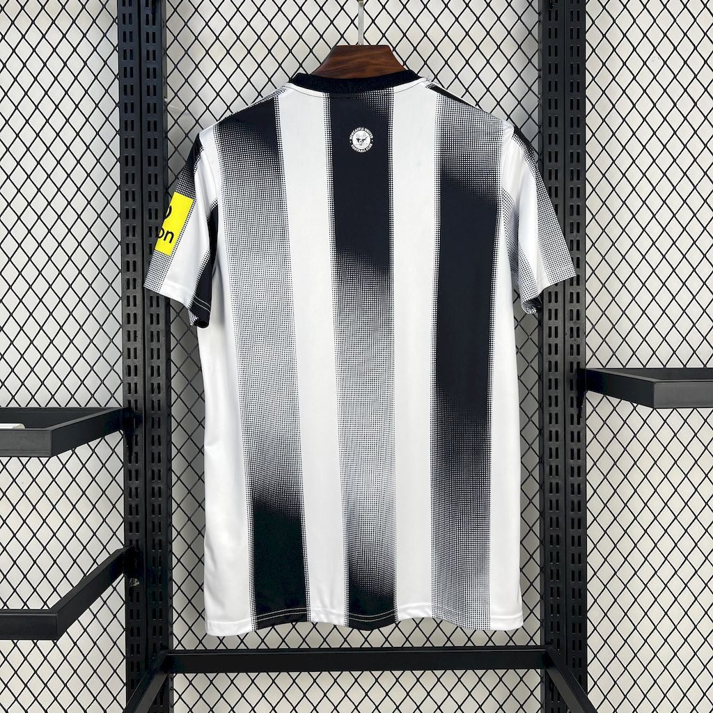Newcastle maillot foot domicile 2025 2026