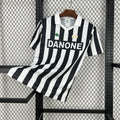 Juventus maillot foot 1992 1994 retro
