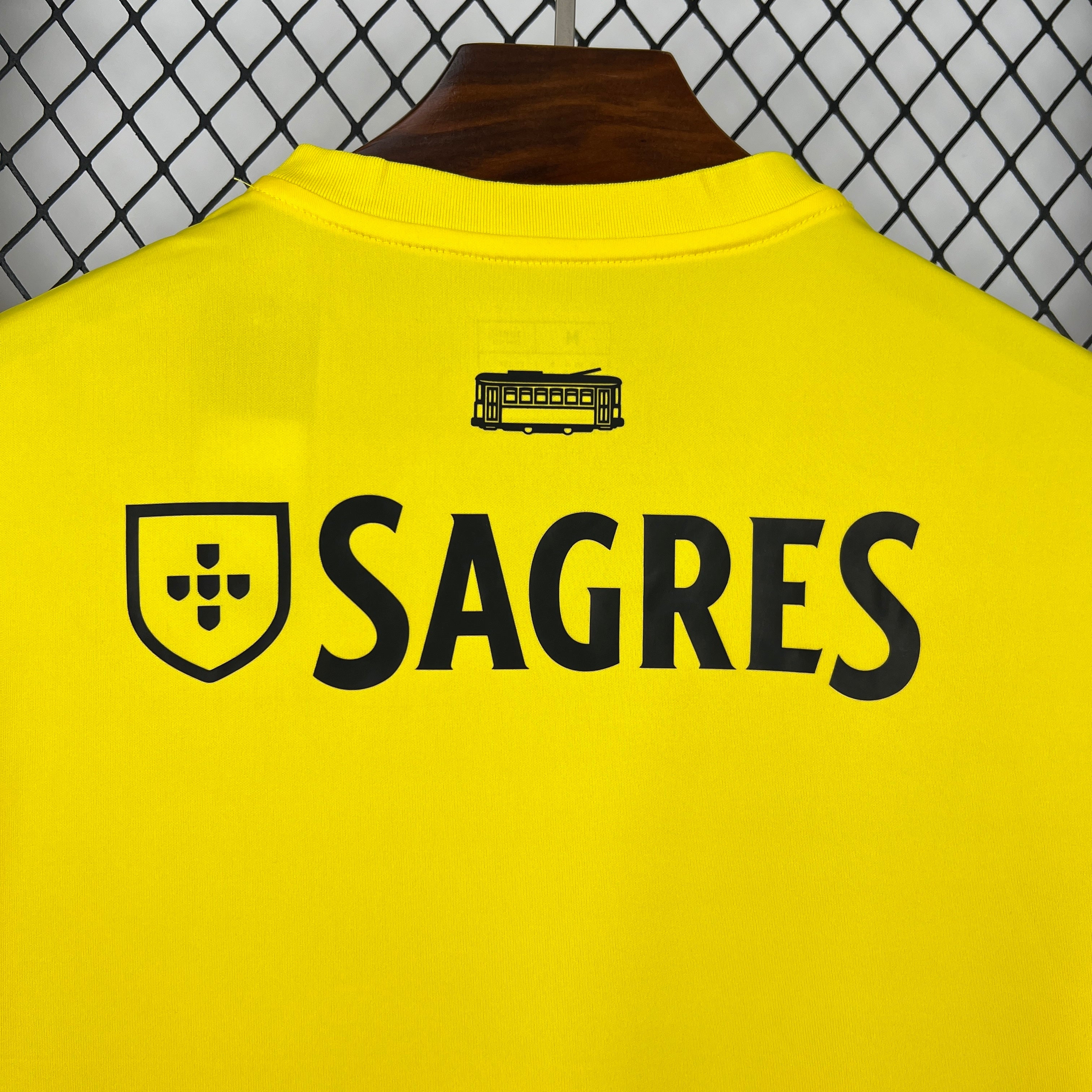 Benfica maillot foot extérieur 2026 2027
