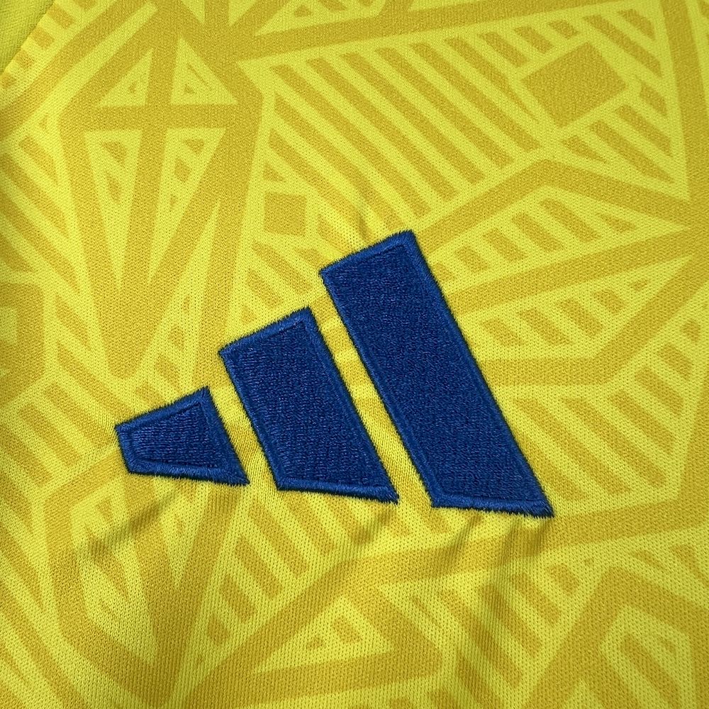 Ukraine maillot foot 2026 2027