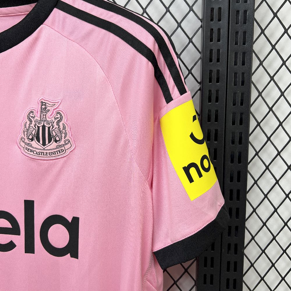 Newcastle maillot foot rose 2026 2027