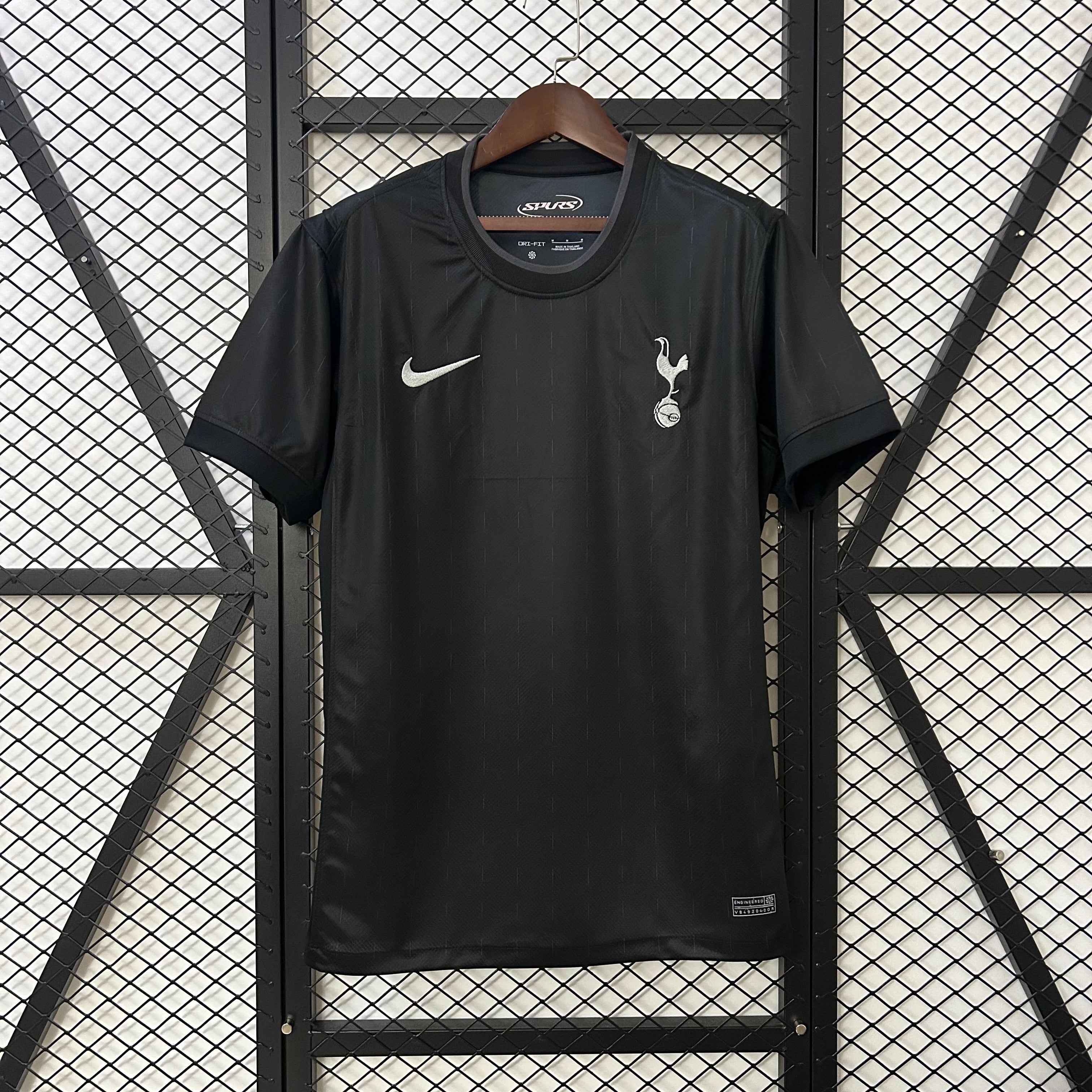 Tottenham maillot foot noir extérieur 2025 2026