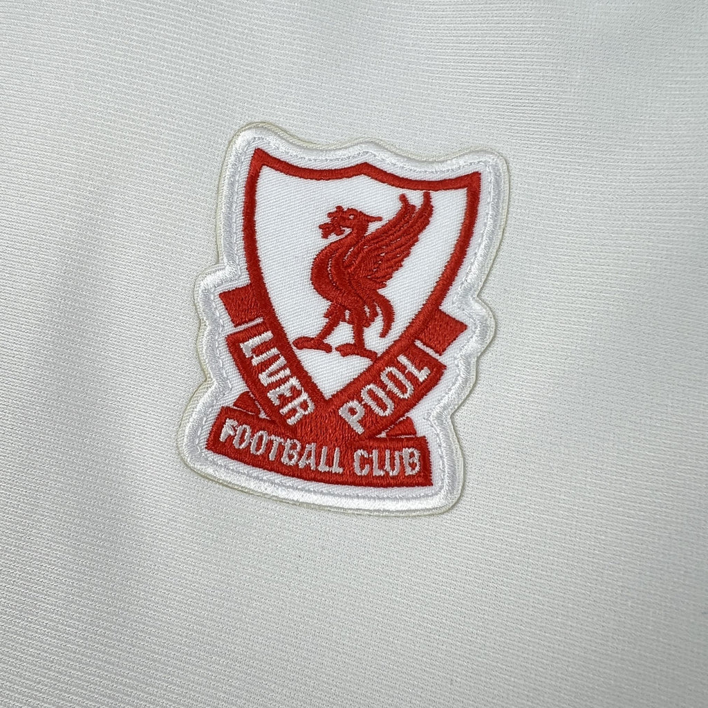 Liverpool maillot foot 2026 2027