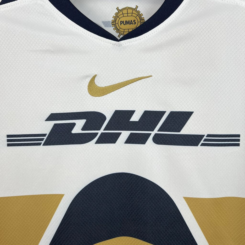 Pumas UNAM maillot foot domicile 2025 2026