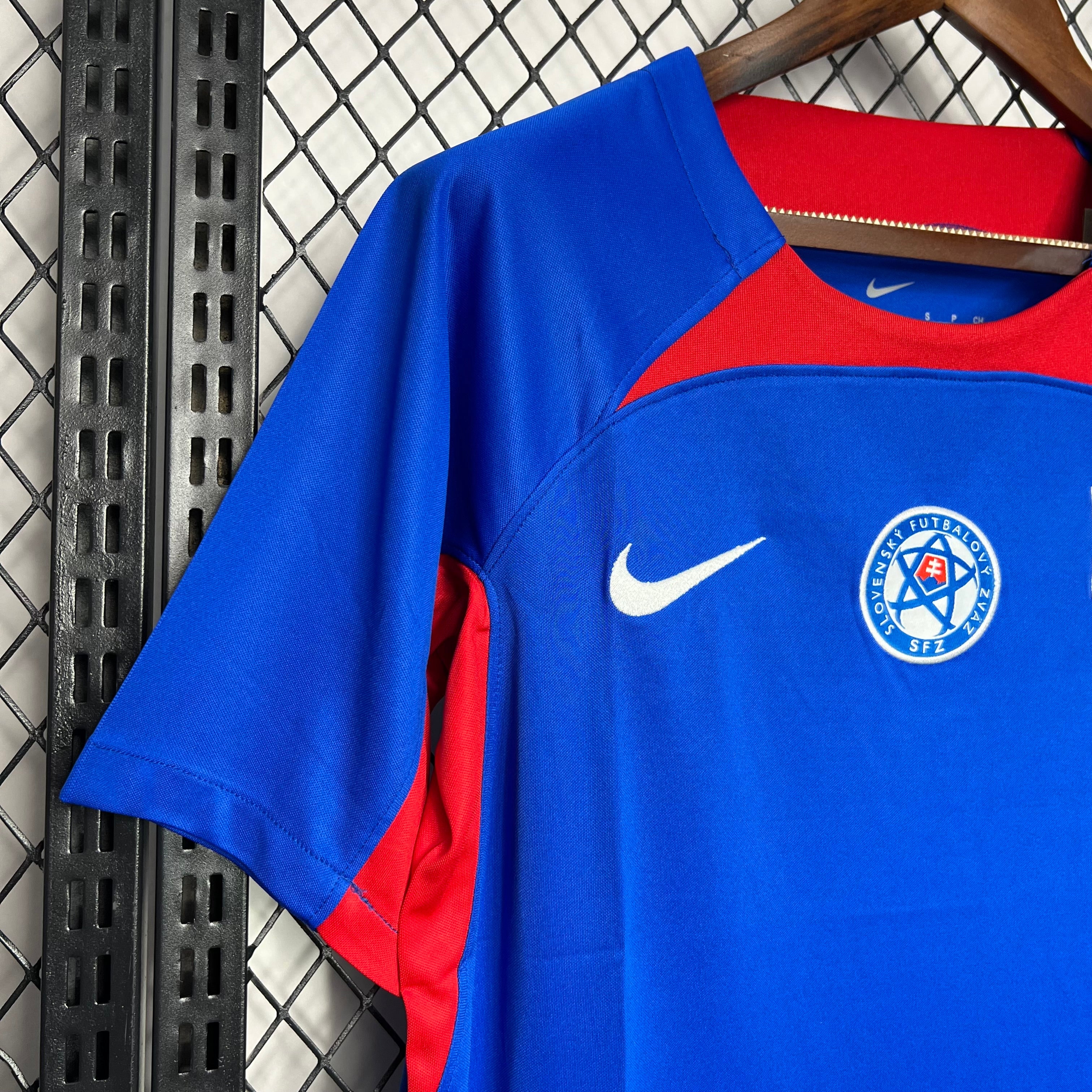Slovaquie maillot foot 2024 2025 domicile