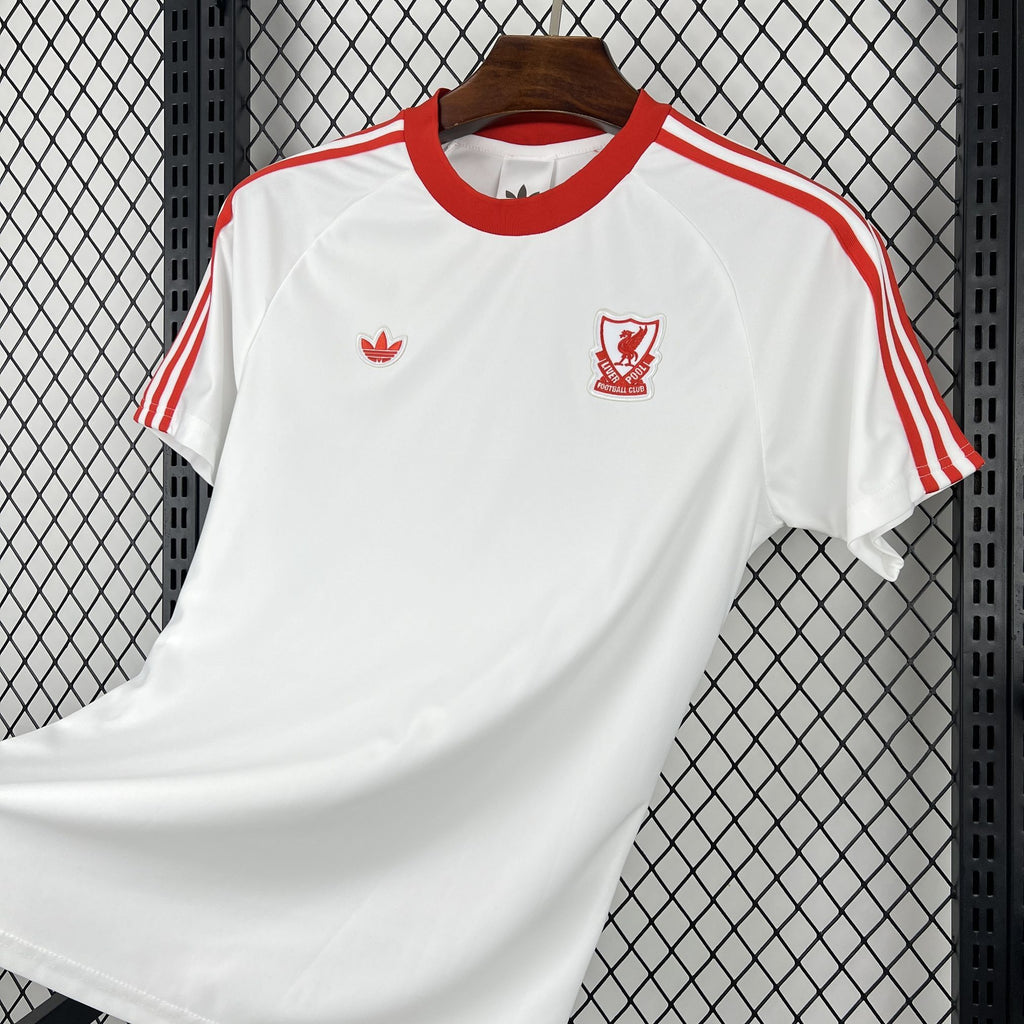 Liverpool maillot foot 2026 2027